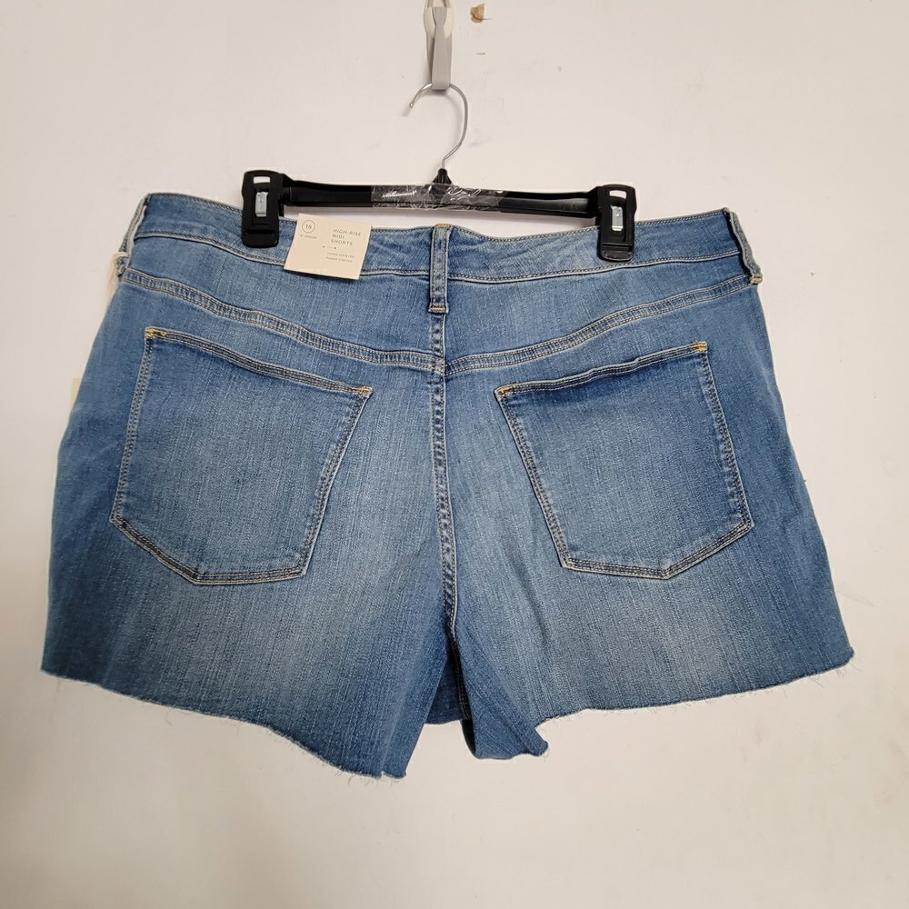 NEW Universal Thread Power Stretch High Rise Midi… - image 4